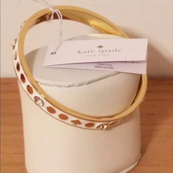 Kate Spade Spot the Spade Gold Bangle Bracelet - Picture 3 of 8